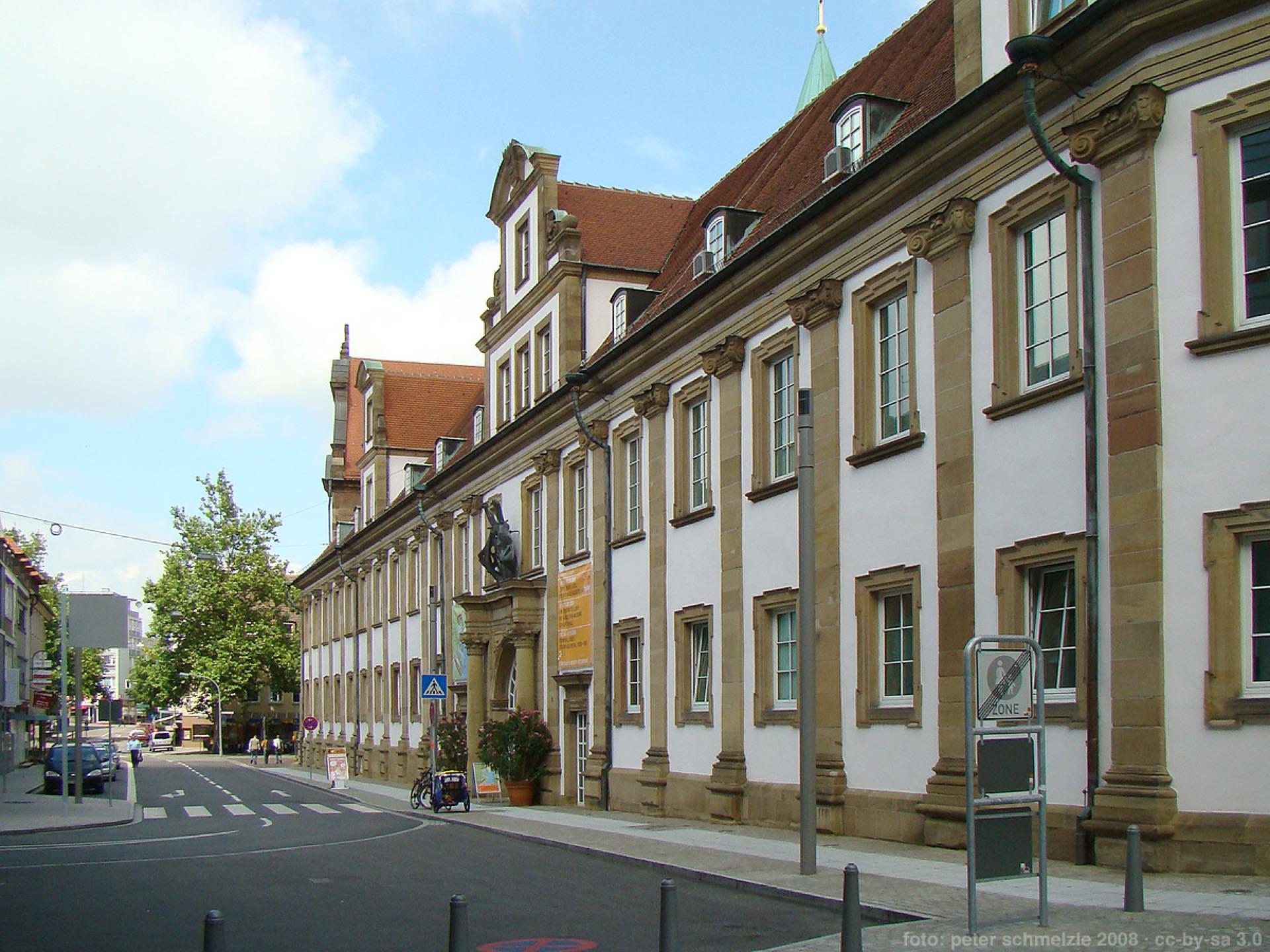 Außenfassade des Behringerbaus im Heilbronner Deutschhof